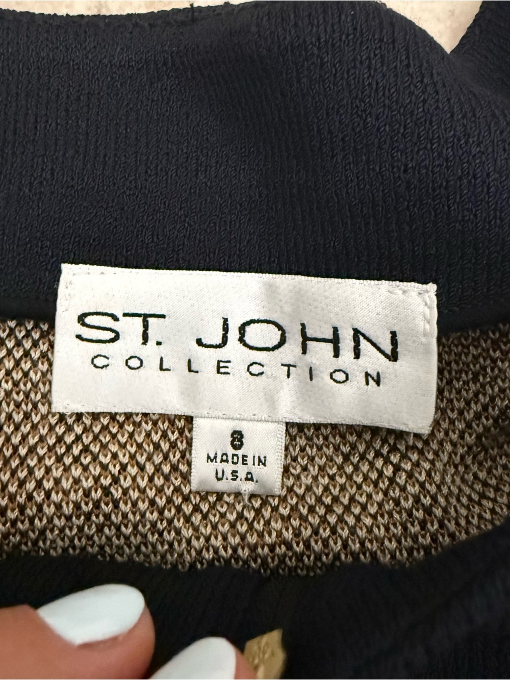 St. John Size 8 Collection Full Zip Embellished Jacket - Picture 4 of 8